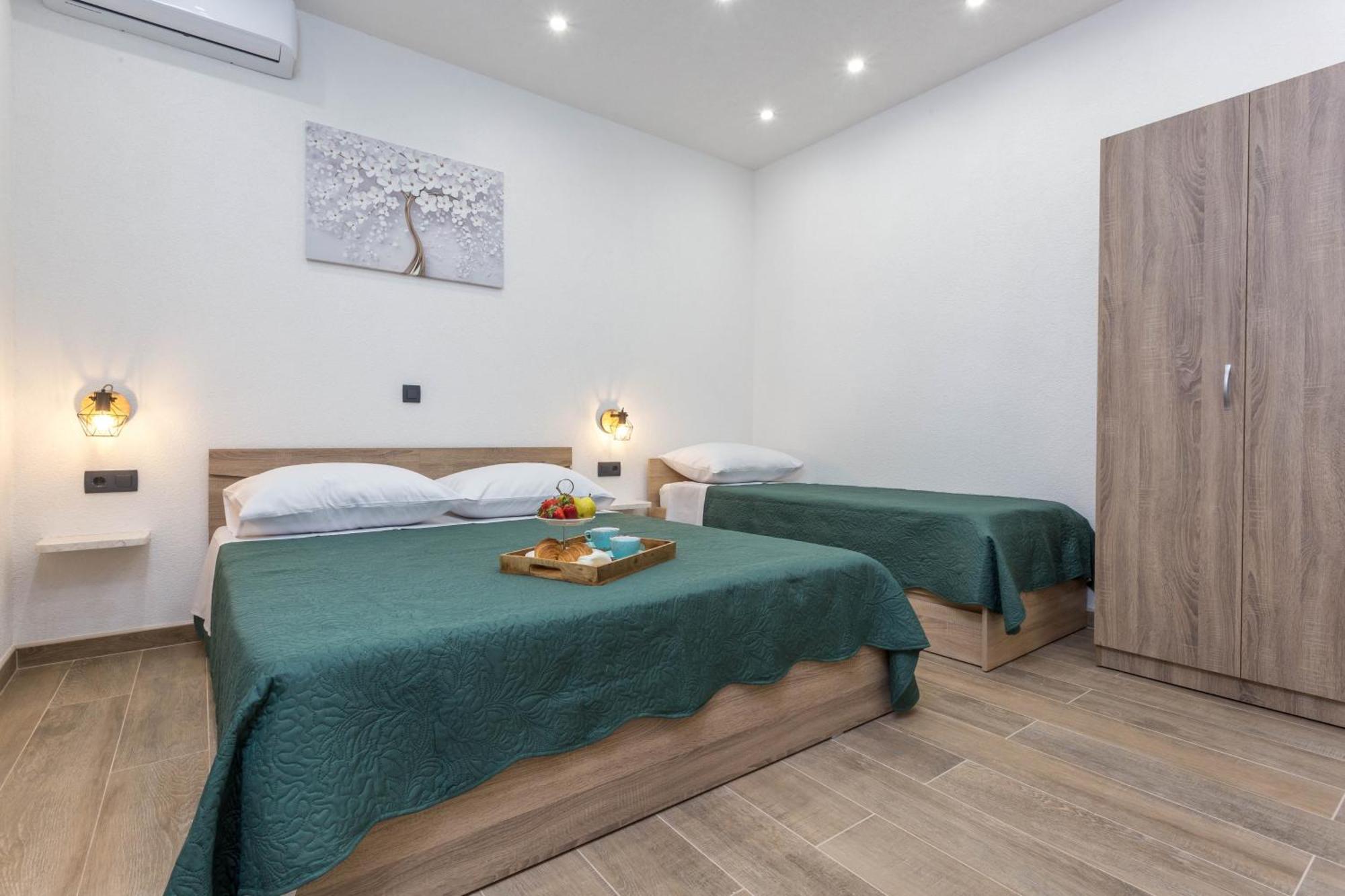 Apartments By The Sea Cove Zastupac, Hvar - 8761 Hvar Town Oda fotoğraf